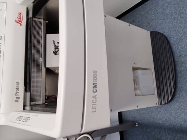 Leica Microtome CM1860