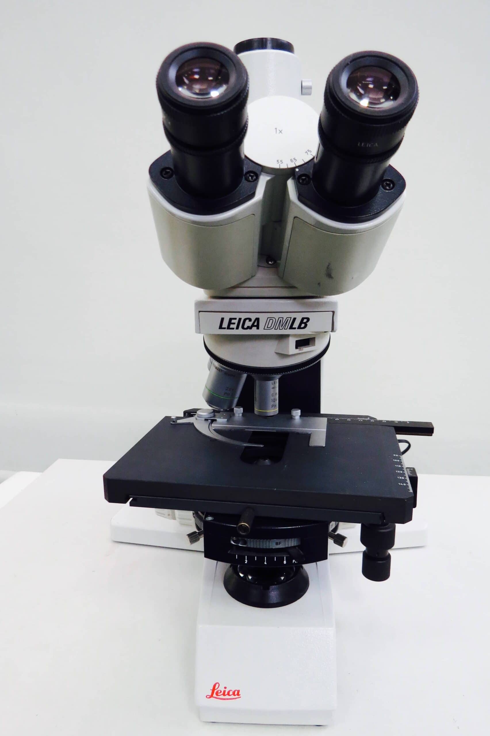 leica compound light microscope