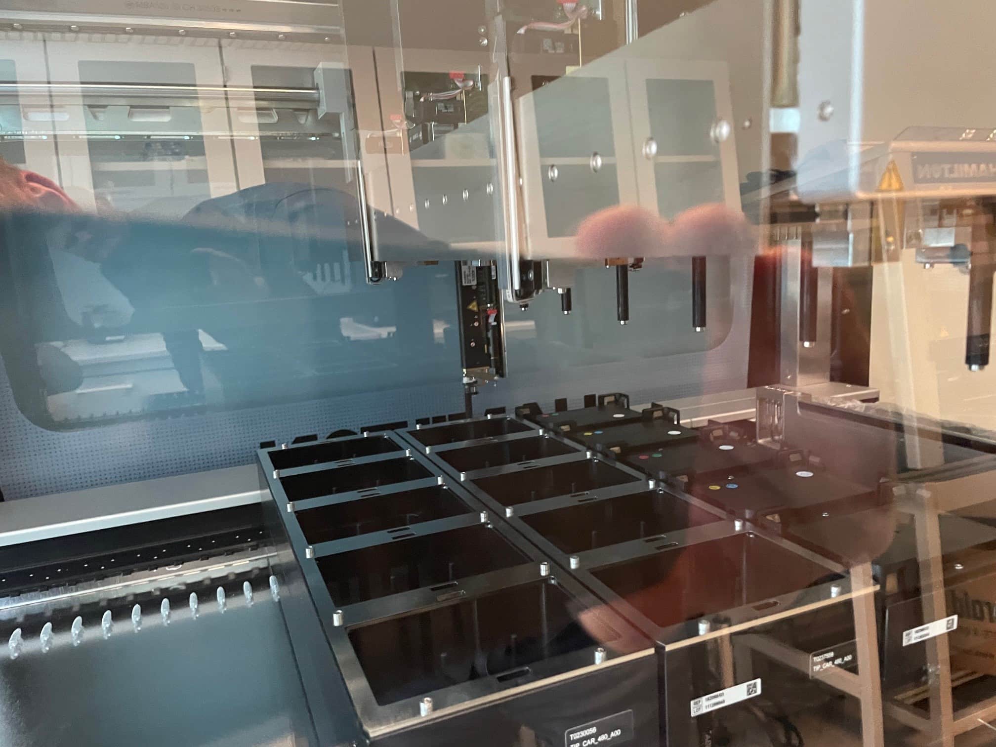 Hamilton Vantage Pipetting robot LabMakelaar Benelux