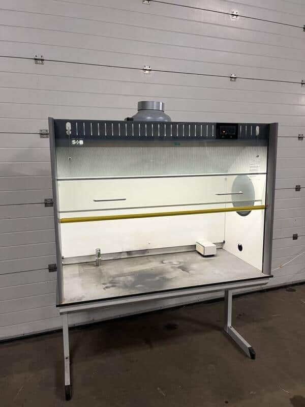 S+B 600 Fume Hood