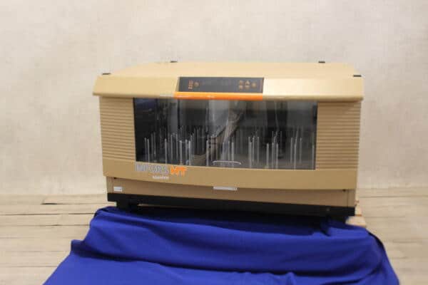 Infors Microtron Shaking Incubator