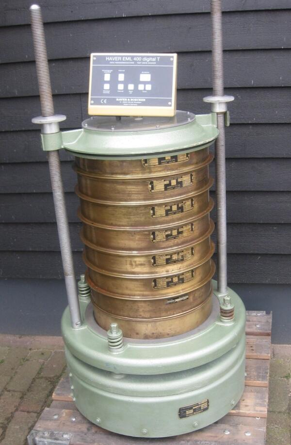 Haver and Boecker EML400 Test Sieve Shaker