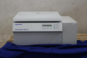 Eppendorf 5810R Refrigerated Centrifuge