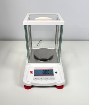 Ohaus PX323 Pioneer Analytical Balance