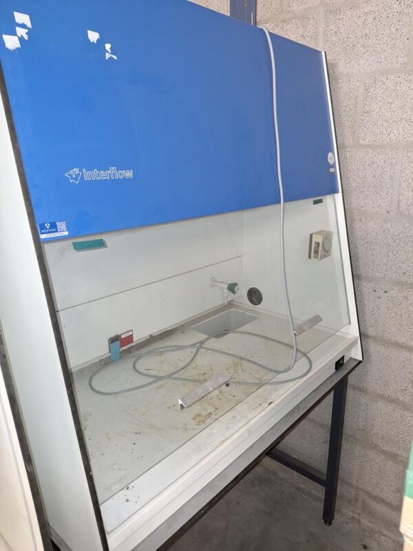 Interflow 14113 Fume hood