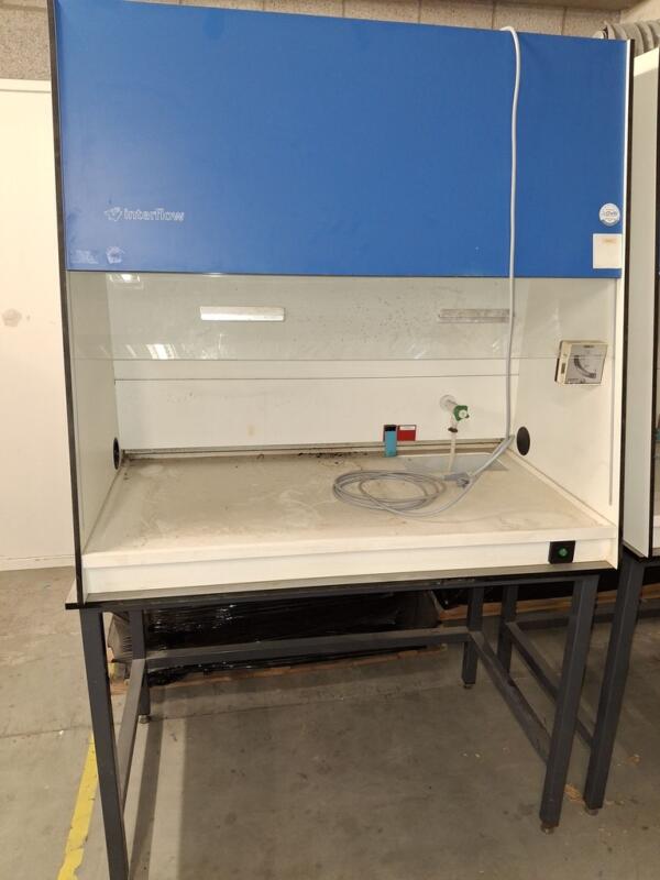 Interflow 14112 Fume hood
