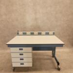 Mobile Laboratory Table