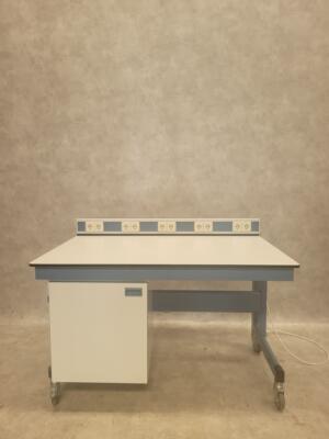 Mobile Laboratory Table
