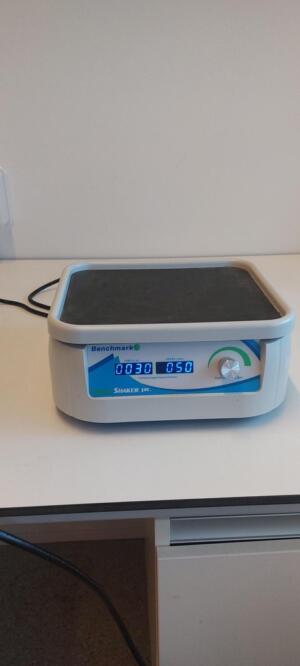 Benchmark BT300 Orbital Shaker