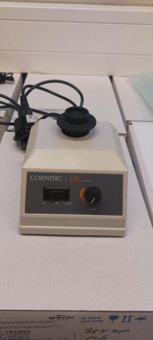Corning LSE 6776 Vortex Mixer
