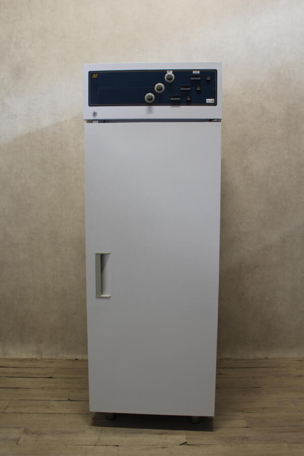 IKS 700 3-fold incubator