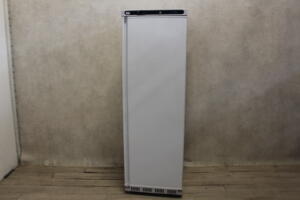 Polar CD612-E Refrigerator