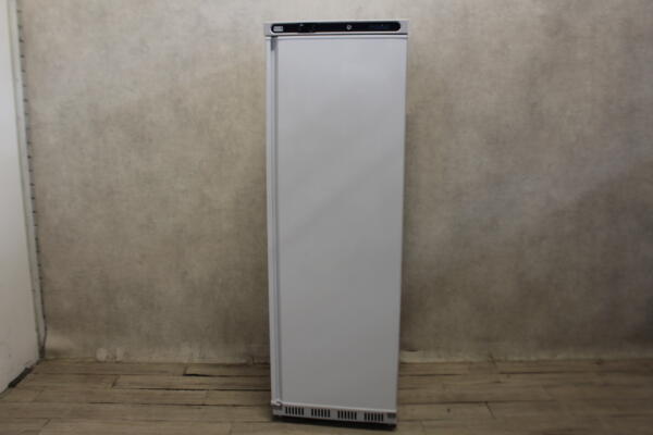 Polar CD612-E Refrigerator