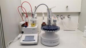 Mettler Titrator Compact V30S +  InMotion KF Flex Oven Autosampler (10mL) (C041235743)