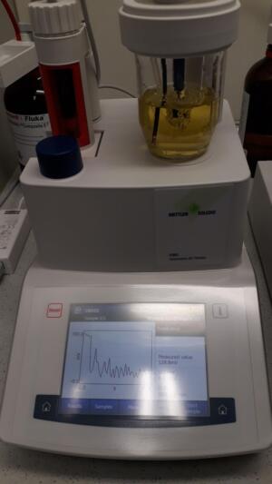Titrator Compact V30S +  InMotion KF Flex Oven Autosampler (10mL) (C041235744)