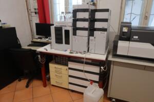 Shimadzu LCMS-8060 Liquid Chromatograph Mass Spectometer