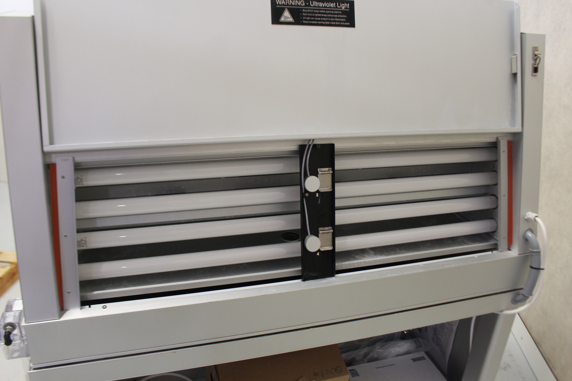 52893-LM-29800-Q-LAB-QUV-SE-Accelerated-Weathering-Tester