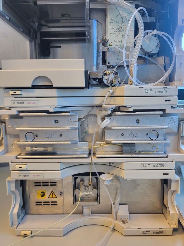 53013-EXT-29920-Agilent-1100-HPLC-met-QuatPump-VWD