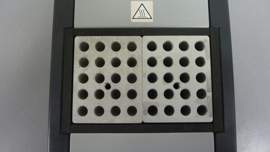 44420-IC-22140-Techne-Dri-Block-DB-2D-Heating-Block-3